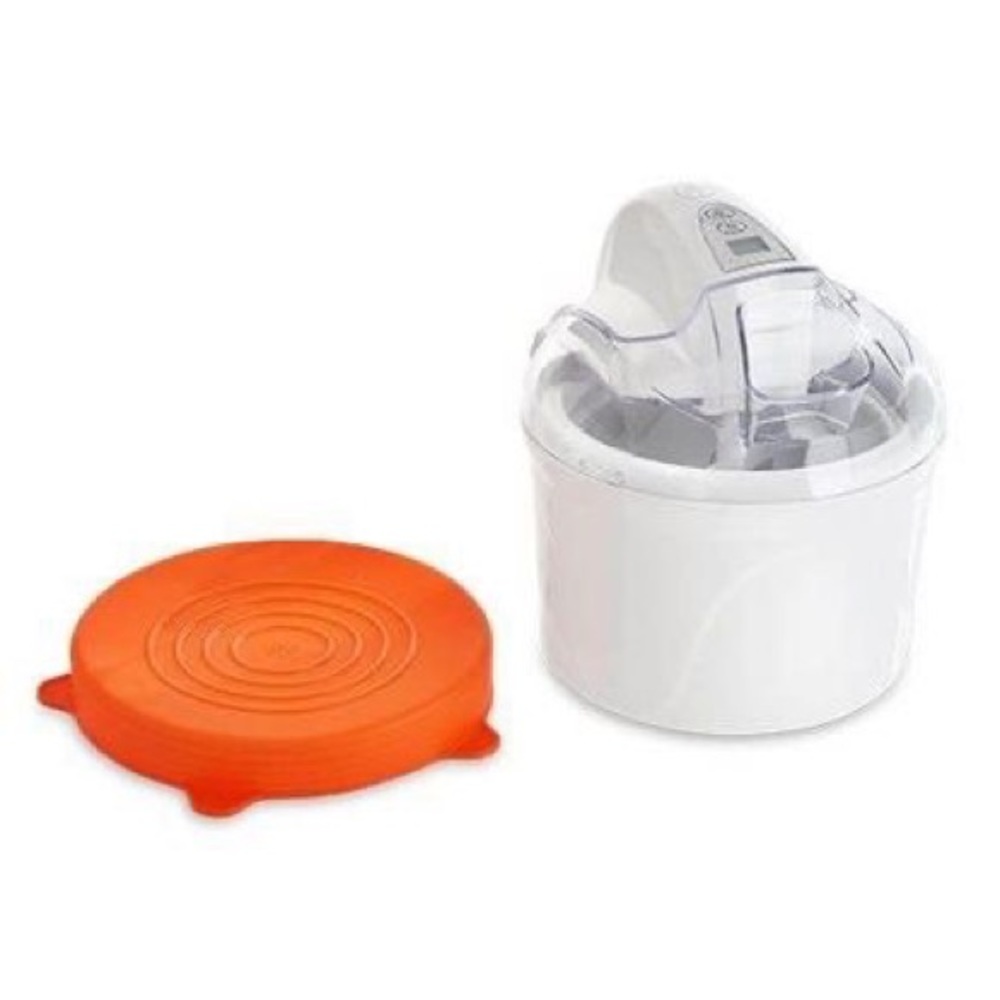 New in Box Pampered Chef ice cream maker w/extra lid